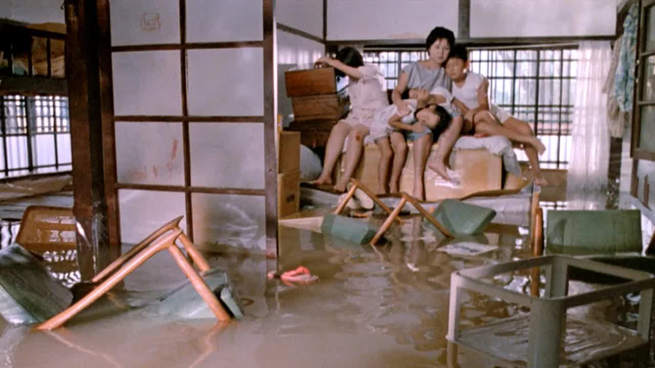 【越哥】一部让男人脸红的华语电影，拍出了中国女人的辛酸！