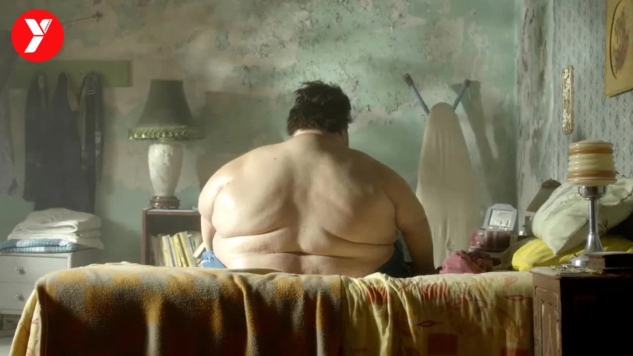 【越哥】这部冷门佳片真奇怪，又丧又治愈，一定要和兄弟一起看！