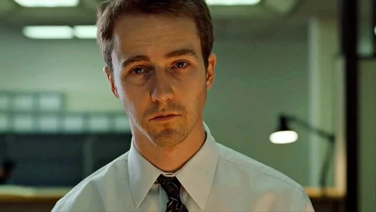 男子分裂人格，自制炸药，炸毁数十栋大楼就后悔了！